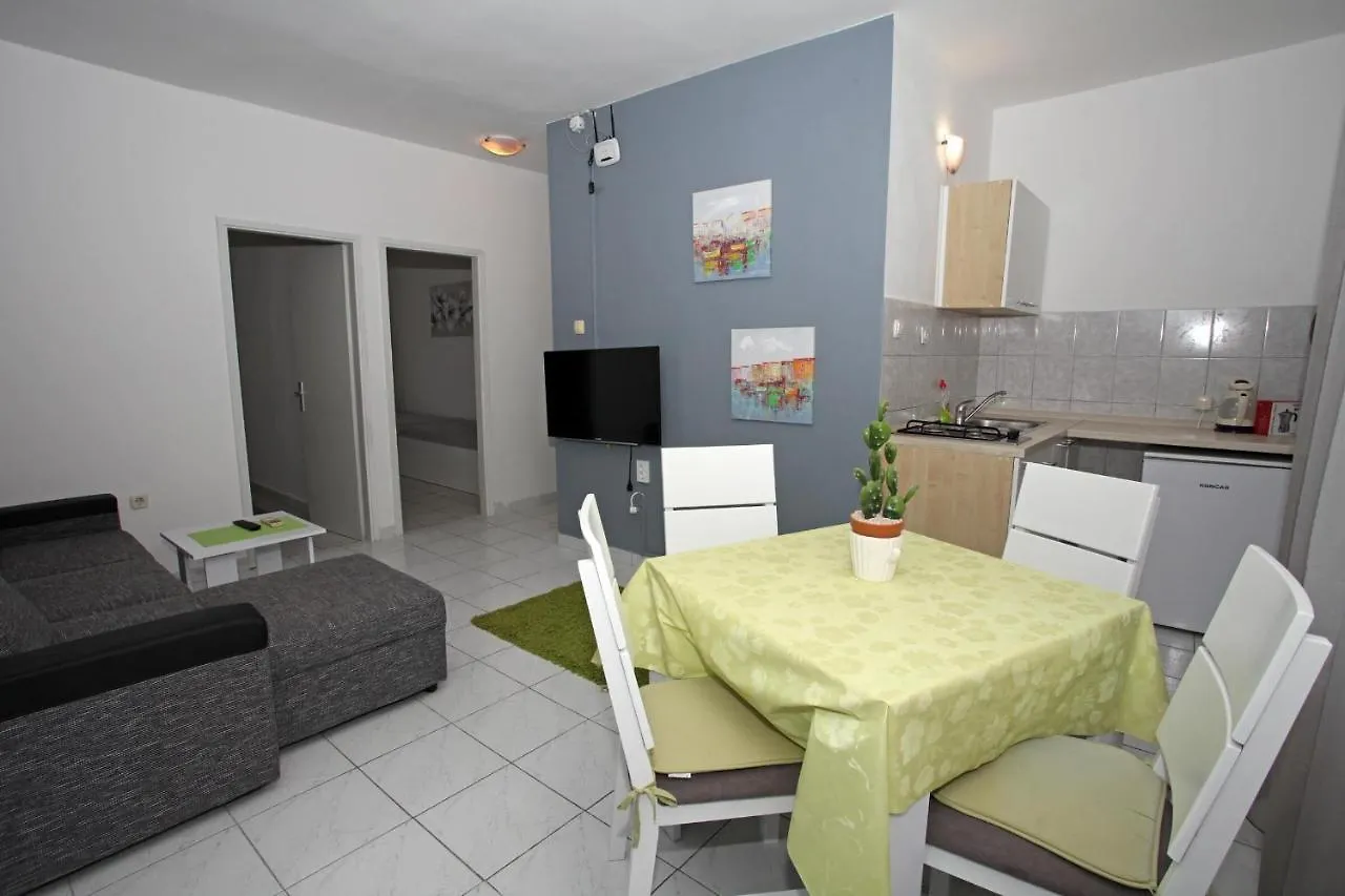 Apartments Zeljko Pag Island 0*, Pag Town