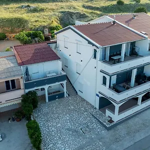 Apartman Tanja & Josipa, Pag Town