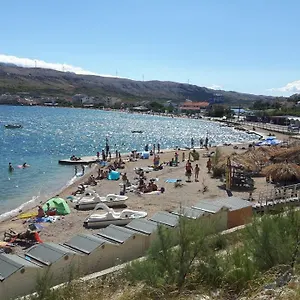 Apartman Feniks, Pag Town